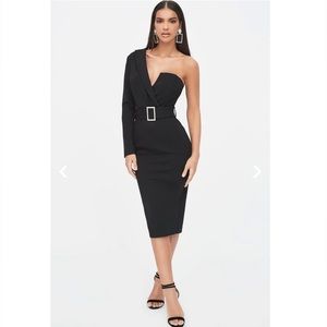 Gorgeous Lavish Alice one sleeve tux midi dress in black ❤️❤️❤️
